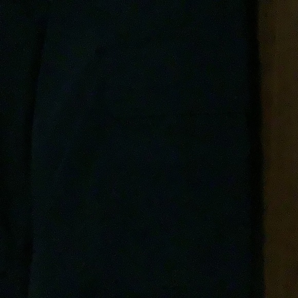 Under armor black cargo pants , heavy material - Picture 2 of 7